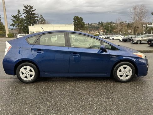 Used 2010 Toyota Prius Five image 4