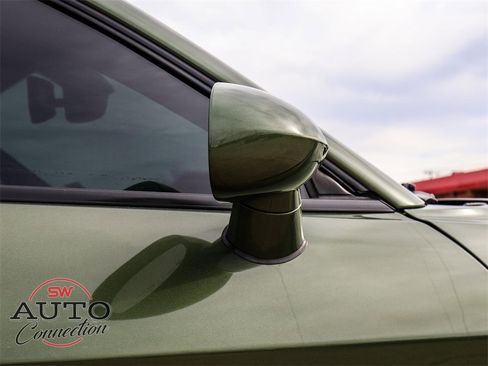 Used 2019 Dodge Challenger SXT image 10