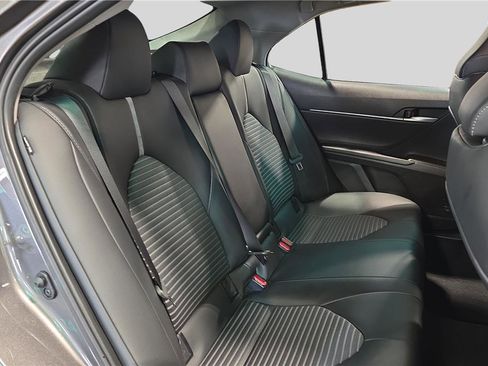 Used 2024 Toyota Camry SE image 17