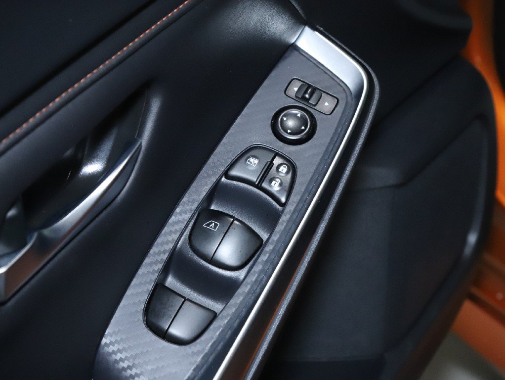 Used 2023 Nissan Sentra SR w/ Electronics Package FWD image 16