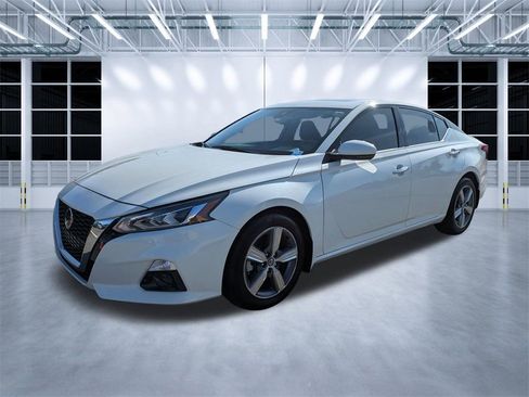 Used 2022 Nissan Altima 2.5 SL FWD image 7