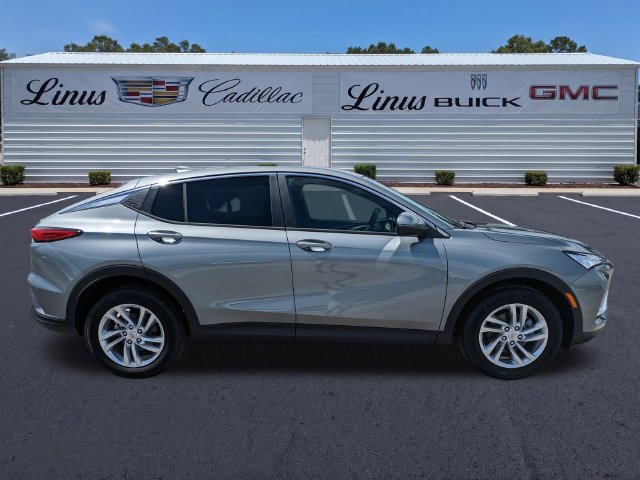 New 2026 Buick Envista Preferred w/ Convenience II Package FWD image 3