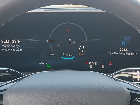 New 2025 Cadillac Lyriq Luxury image 22