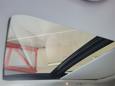 Used 2021 Jeep Cherokee Limited w/ Elite Package image 6