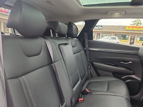 Certified 2024 Hyundai Tucson Limited AWD/4WD image 30