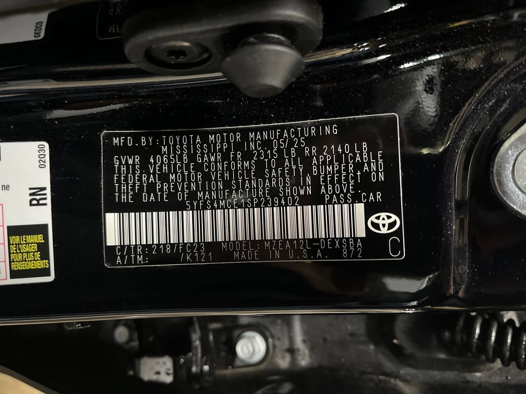 Used 2025 Toyota Corolla SE w/ Convenience Package FWD image 31