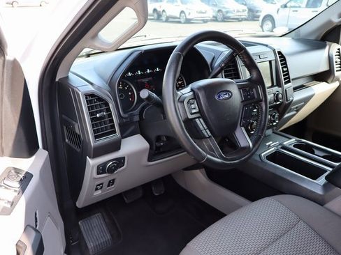 Used 2018 Ford F150 XLT w/ Equipment Group 302A Luxury image 4