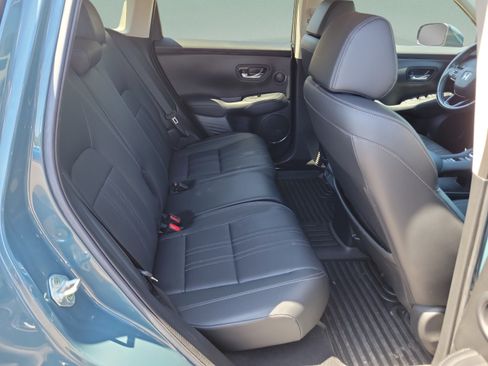 Used 2024 Honda HR-V EX-L image 10