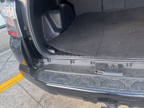 Used 2021 Toyota 4Runner SR5 image 5