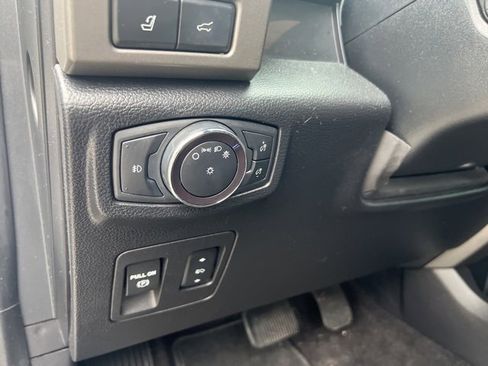 Used 2019 Ford Expedition XLT w/ Equipment Group 202A image 11