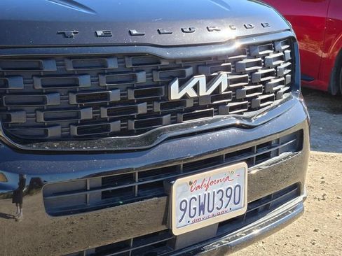 Certified 2022 Kia Telluride EX w/ EX Premium Package AWD/4WD image 5