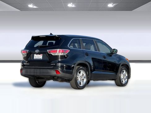 Used 2014 Toyota Highlander Limited Platinum image 8