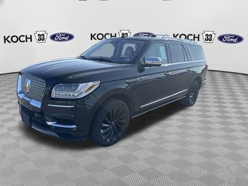 Used 2020 Lincoln Navigator L Black Label w/ Cargo Convenience Package image 3