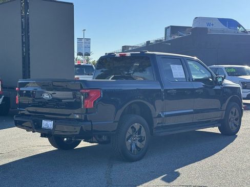 Used 2025 Ford F150 Lightning Flash image 5