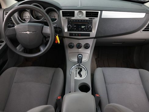 Used 2008 Chrysler Sebring Touring FWD image 21