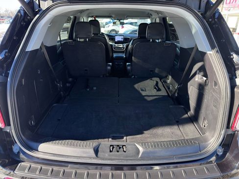 Used 2021 Ford Explorer XLT w/ Equipment Group 202A image 44