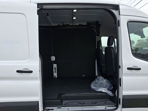 New 2026 Ford Transit 250 148 Medium Roof RWD image 8