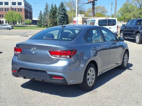 Used 2019 Kia Rio S FWD image 5