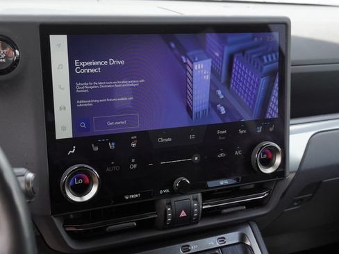 Used 2024 Lexus GX 550 w/ Accessory Package (2T) AWD/4WD image 25