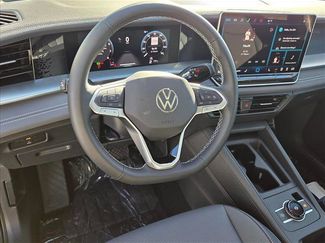 New 2026 Volkswagen Tiguan SE FWD video 3