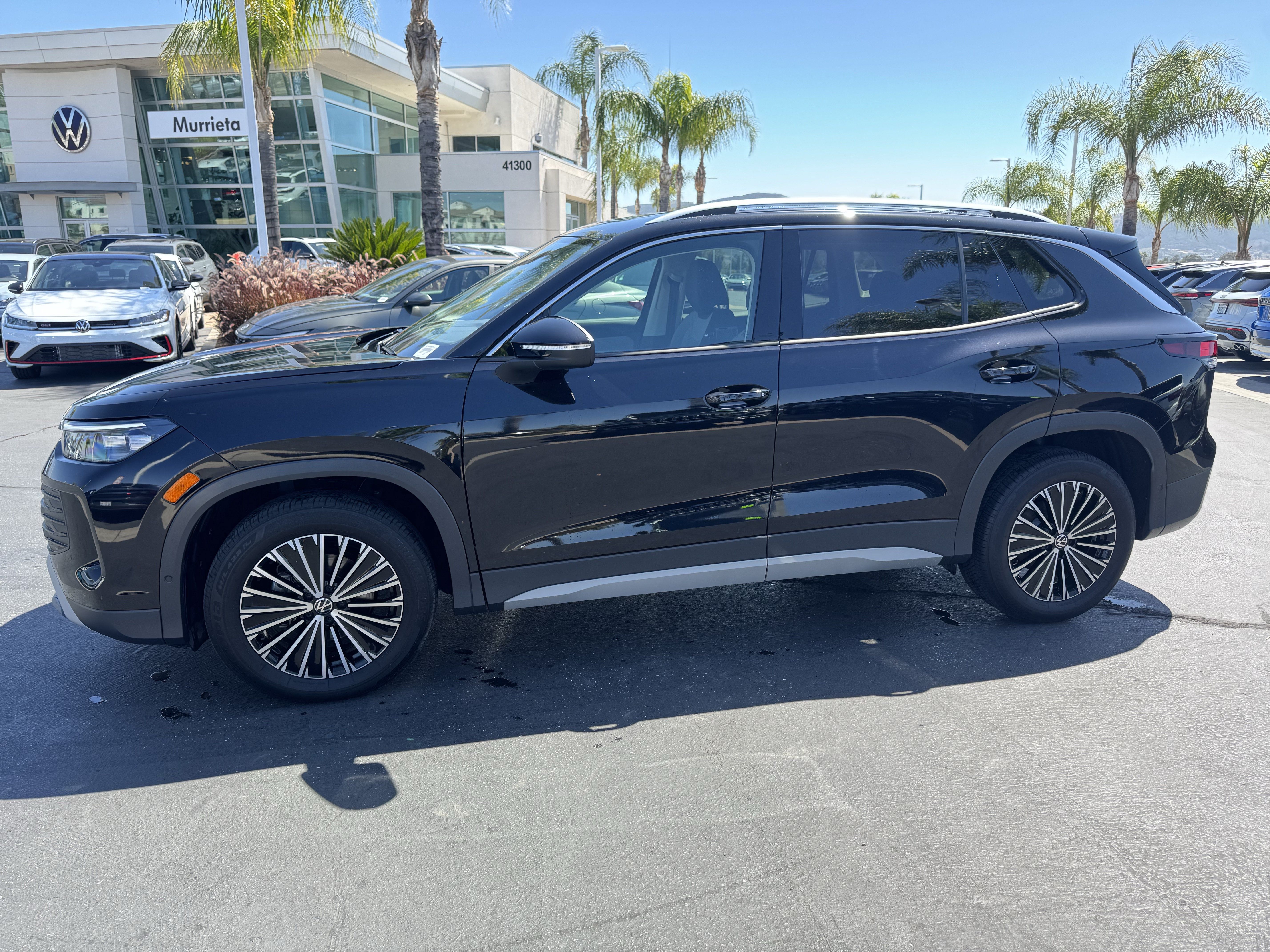 Certified 2025 Volkswagen Tiguan S FWD image 6