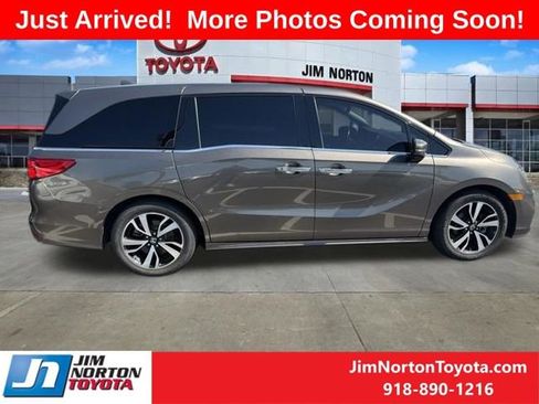 Used 2018 Honda Odyssey Elite image 5