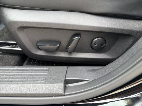 Certified 2023 Nissan Rogue SV w/ SV Premium B Package AWD/4WD image 16