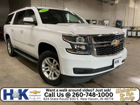 Used 2019 Chevrolet Suburban LT image 1