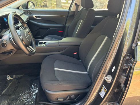 Used 2025 Hyundai Sonata SEL FWD image 23