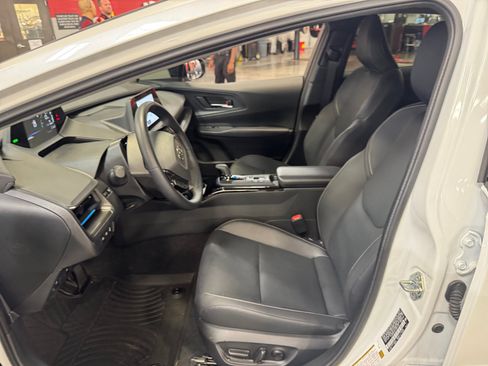 Certified 2026 Toyota Prius Plug-In Hybrid FWD image 14