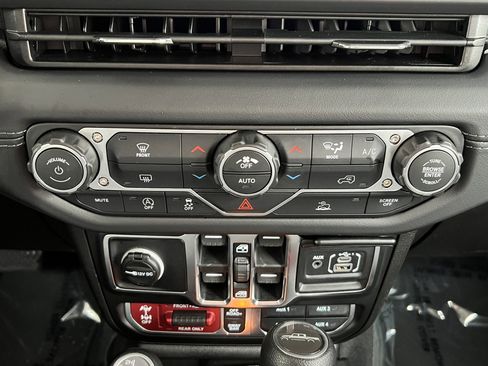 Used 2026 Jeep Gladiator Rubicon AWD/4WD image 27