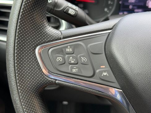 Used 2020 Chevrolet Equinox LT FWD image 17