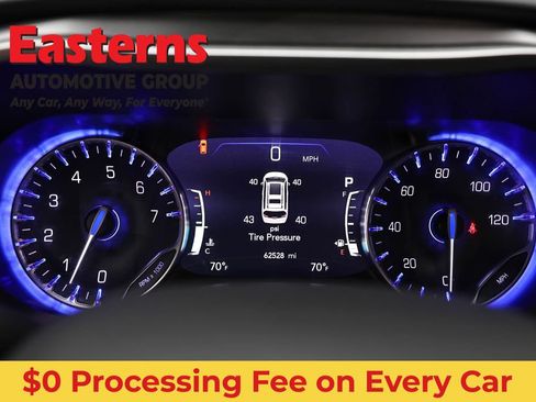Used 2023 Chrysler Pacifica Touring-L FWD image 18