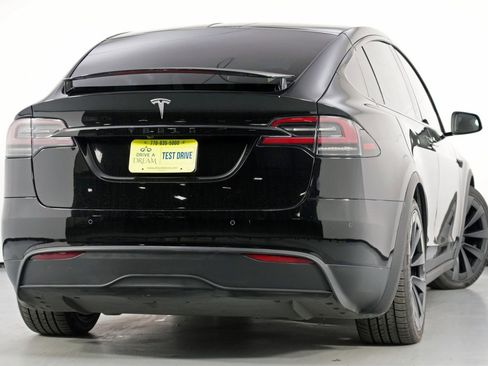 Used 2023 Tesla Model X image 5