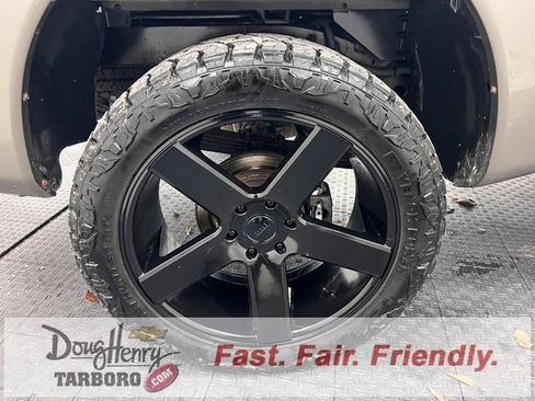 Used 2006 Nissan Titan SE image 16