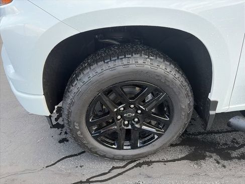 Certified 2025 Chevrolet Silverado 1500 Custom w/ Rally Edition AWD/4WD image 10