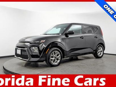 Used 2022 Kia Soul LX w/ Technology Package