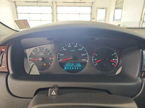Used 2008 Chevrolet Impala LT FWD image 23