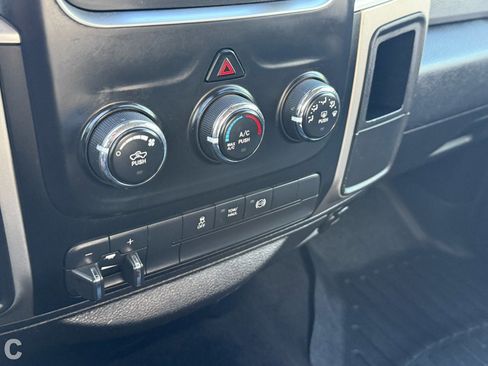 Used 2015 RAM 2500 SLT image 21