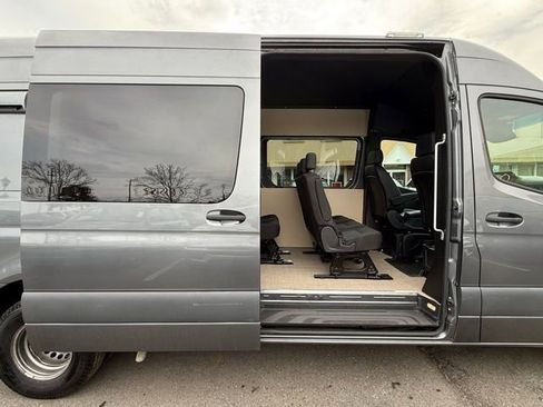 Used 2022 Mercedes-Benz Sprinter 4500 w/ Parking Package image 24