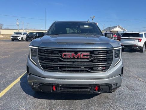 Used 2024 GMC Sierra 1500 AT4 w/ Technology Package image 2