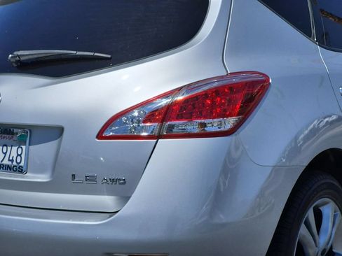 Used 2011 Nissan Murano LE w/ Navigation Pkg AWD/4WD image 11