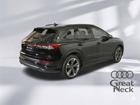 Used 2024 Audi Q4 e-tron Premium AWD/4WD image 10