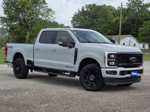 New 2026 Ford F250 Lariat AWD/4WD image 2