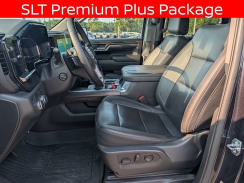 Used 2023 GMC Sierra 1500 SLT w/ SLT Premium Plus Package RWD image 11