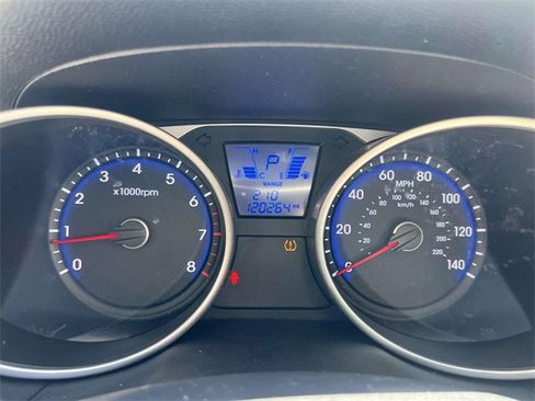 Used 2015 Hyundai Tucson SE image 25