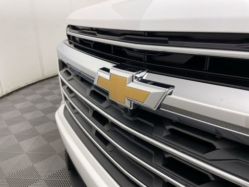 New 2026 Chevrolet Traverse LT w/ Sun and Wheel Package image 31