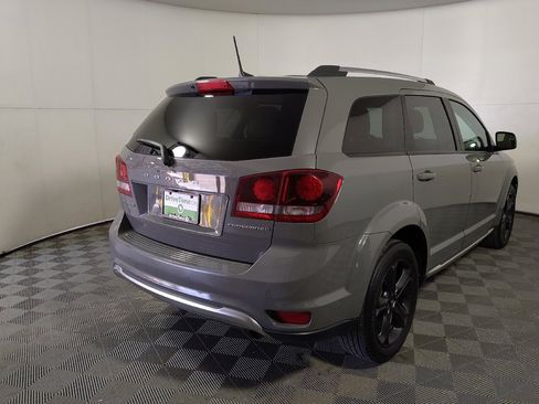 Used 2020 Dodge Journey Crossroad FWD image 7