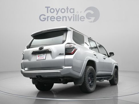 Certified 2024 Toyota 4Runner TRD Off-Road Premium w/ Moonroof Package AWD/4WD image 15