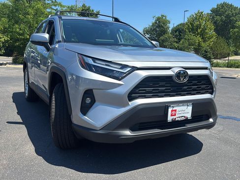 Used 2025 Toyota RAV4 XLE Premium w/ Weather Package AWD/4WD image 8